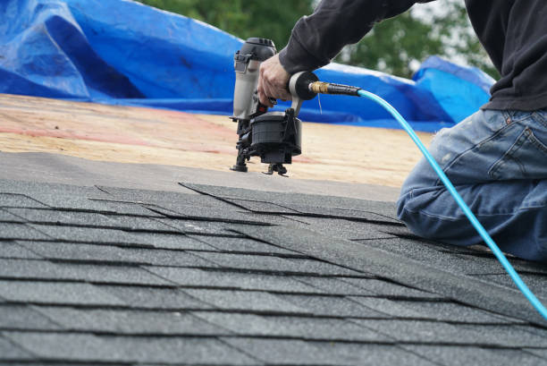 Asphalt Shingles Roofing in Bellmead, TX
